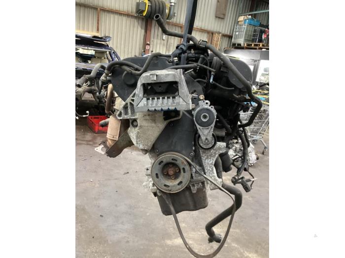 Gebruikte Motor Volkswagen Passat Variant (3C5) 2.0 FSI 16V Prijs € 700,00 Margeregeling aangeboden door Gebr Opdam B.V.