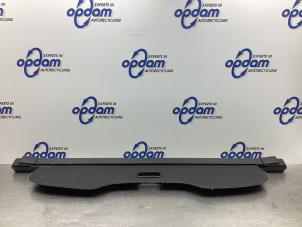 Gebruikte Bagageruimte Dekzeil Ford Mondeo IV Wagon 2.0 16V Prijs € 135,00 Margeregeling aangeboden door Gebr Opdam B.V.