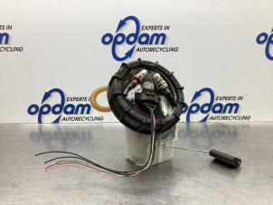 Gebruikte Benzinepomp Ford Focus 1 Wagon 1.8 16V Prijs € 45,00 Margeregeling aangeboden door Gebr Opdam B.V.