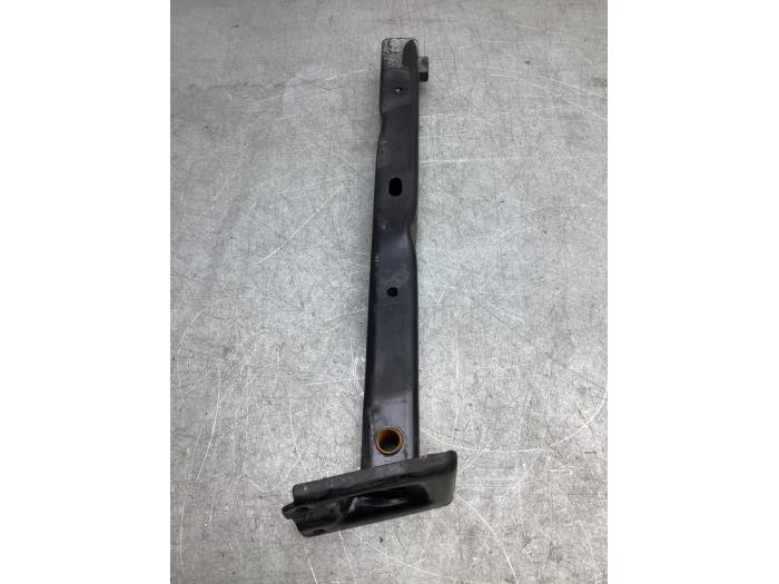 Gebruikte Subframe Opel Crossland (X) 1.2 12V Euro 6 Prijs € 30,00 Margeregeling aangeboden door Gebr Opdam B.V.