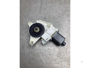 Gebruikte Motor electrisch raam Mercedes A (W176) 1.6 A-160 16V Prijs € 30,00 Margeregeling aangeboden door Gebr Opdam B.V.