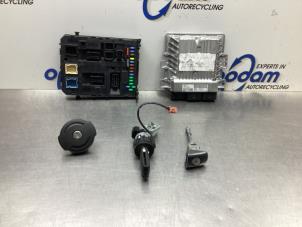 Gebruikte Computer Motormanagement Peugeot 308 (4A/C) 1.6 HDi 16V FAP Prijs € 315,00 Margeregeling aangeboden door Gebr Opdam B.V.