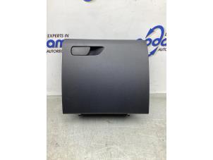 Gebruikte Dashboardkastje Ford Puma 1.0 Ti-VCT EcoBoost mHEV 12V Prijs € 75,00 Margeregeling aangeboden door Gebr Opdam B.V.