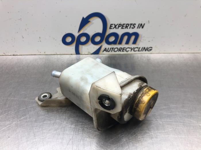Gebruikte Servo Oliereservoir Fiat Fiorino (225) 1.3 JTD 16V Multijet Prijs € 27,00 Margeregeling aangeboden door Gebr Opdam B.V.