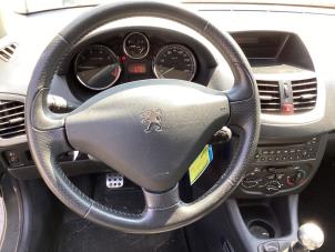 Gebruikte Airbag links (Stuur) Peugeot 206+ (2L/M) 1.4 XS Prijs € 125,00 Margeregeling aangeboden door Gebr Opdam B.V.