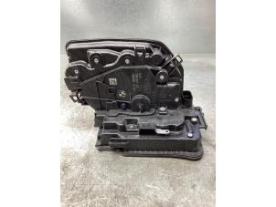 Gebruikte Deurslot Mechaniek 4Deurs links-voor Mini Mini (F55) 1.5 12V Cooper Prijs € 45,00 Margeregeling aangeboden door Gebr Opdam B.V.