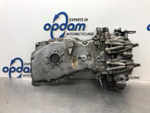 Gebruikte Distributiedeksel Renault Megane III Berline (BZ) 1.2 16V TCE 115 Prijs € 158,00 Margeregeling aangeboden door Gebr Opdam B.V.