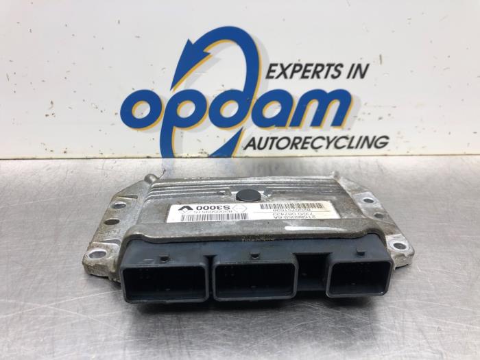 Gebruikte Computer Motormanagement Renault Scénic II (JM) 2.0 16V Prijs € 90,00 Margeregeling aangeboden door Gebr Opdam B.V.