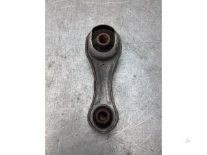 Gebruikte Motorsteun Renault Clio IV (5R) 0.9 Energy TCE 90 12V Prijs € 20,00 Margeregeling aangeboden door Gebr Opdam B.V.