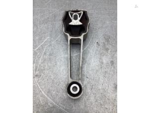 Gebruikte Motorrubber Volvo XC60 I (DZ) 2.0 D3 16V Prijs € 25,00 Margeregeling aangeboden door Gebr Opdam B.V.