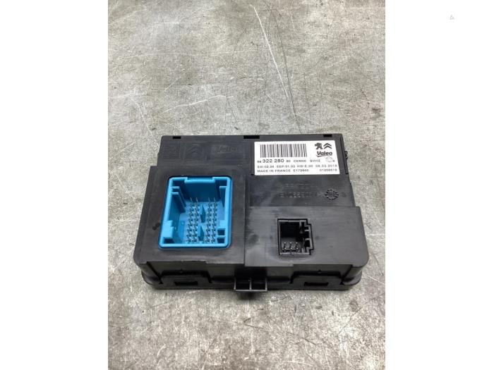 Gebruikte Computer Kachel Citroen C3 (SX/SW) 1.2 12V e-THP PureTech 110 Prijs € 20,00 Margeregeling aangeboden door Gebr Opdam B.V.