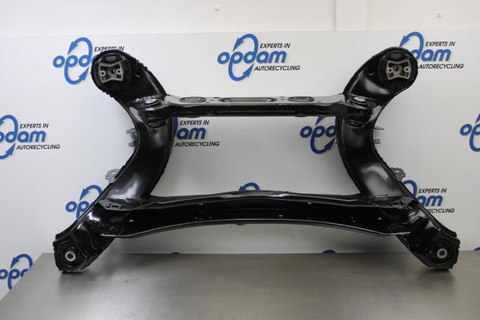 Nieuwe Subframe Mercedes C-Klasse Prijs € 447,70 Inclusief btw aangeboden door Gebr Opdam B.V.
