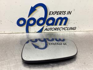 Gebruikte Spiegelglas links Suzuki Swift (ZA/ZC/ZD1/2/3/9) 1.3 VVT 16V Prijs € 27,00 Margeregeling aangeboden door Gebr Opdam B.V.