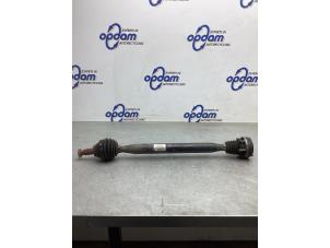 Gebruikte Aandrijfas rechts-voor Volkswagen Polo V (6R) 1.2 12V BlueMotion Technology Prijs € 50,00 Margeregeling aangeboden door Gebr Opdam B.V.