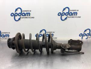 Gebruikte Schokdemperpoot rechts-voor Kia Picanto (BA) 1.0 12V Prijs € 45,00 Margeregeling aangeboden door Gebr Opdam B.V.