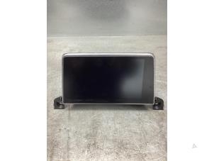 Gebruikte Display Multi Media regelunit Peugeot 3008 II (M4/MC/MJ/MR) 1.2 12V e-THP PureTech 130 Prijs € 300,00 Margeregeling aangeboden door Gebr Opdam B.V.