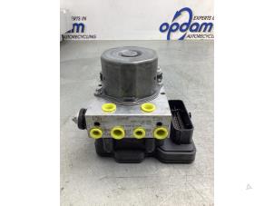 Gebruikte ABS Pomp Ford Transit Custom 2.0 TDCi 16V Eco Blue 105 Prijs € 211,75 Inclusief btw aangeboden door Gebr Opdam B.V.