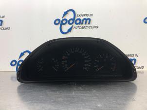 Gebruikte Kilometerteller KM Mercedes CLK (C208) 2.0 200 16V Prijs € 112,00 Margeregeling aangeboden door Gebr Opdam B.V.