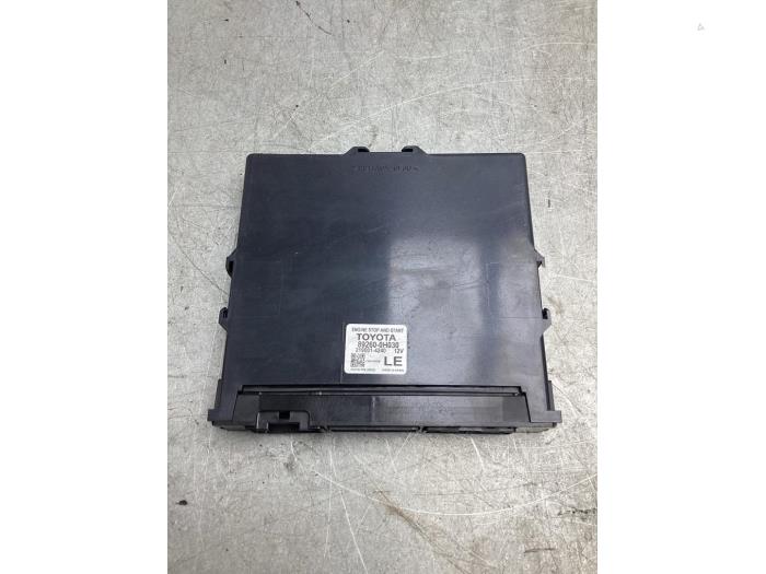 Gebruikte Start/Stop computer Toyota Aygo (B40) 1.0 12V VVT-i Prijs € 60,00 Margeregeling aangeboden door Gebr Opdam B.V.