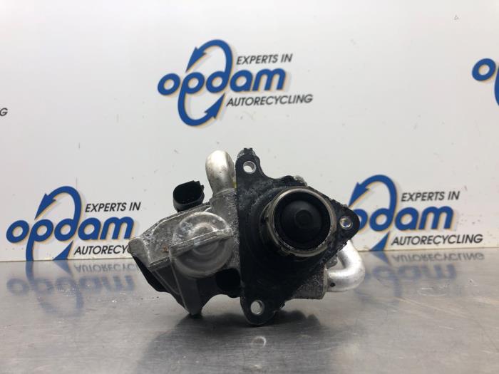 Gebruikte Uitlaat gasklep (EGR) Volkswagen Golf VII (AUA) 1.6 TDI BMT 16V Prijs € 45,00 Margeregeling aangeboden door Gebr Opdam B.V.