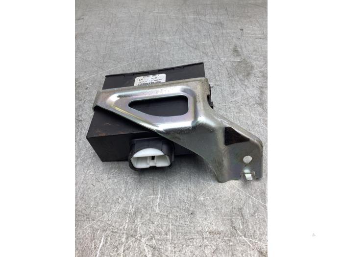 Gebruikte Central electronic module Toyota Aygo (B10) 1.0 12V VVT-i Prijs € 20,00 Margeregeling aangeboden door Gebr Opdam B.V.