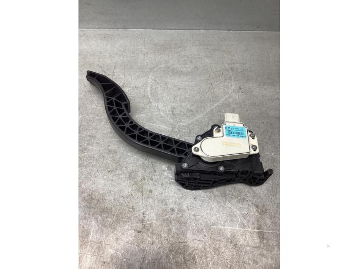 Gebruikte Gaspedaalpositie Sensor Opel Karl 1.0 12V Prijs € 35,00 Margeregeling aangeboden door Gebr Opdam B.V.