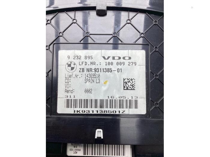 Kilometerteller KM van een BMW 3 serie Touring (F31) 320d 2.0 16V 2013