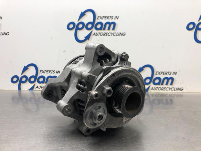 Gebruikte Alternator BMW 3 serie (F30) 320i 2.0 16V Prijs € 180,00 Margeregeling aangeboden door Gebr Opdam B.V.
