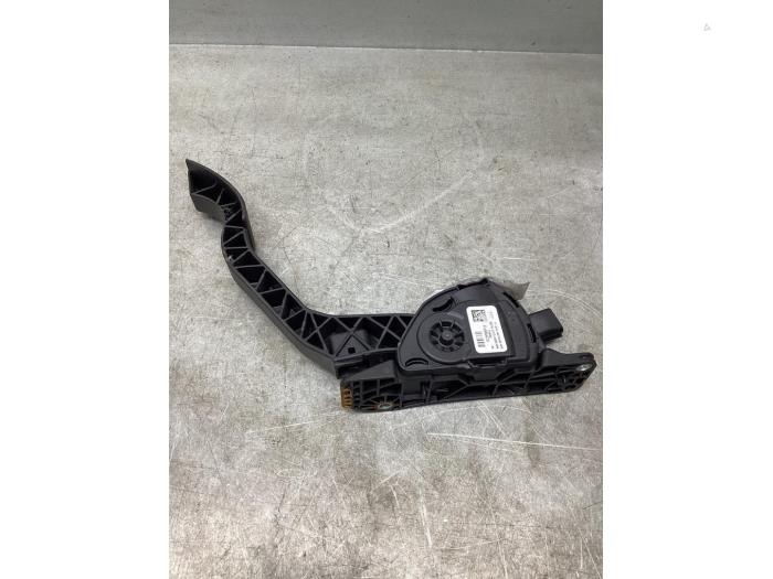 Gebruikte Gaspedaalpositie Sensor Ford C-Max (DXA) 1.0 Ti-VCT EcoBoost 12V 125 Prijs € 50,00 Margeregeling aangeboden door Gebr Opdam B.V.