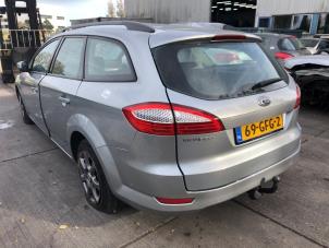 Gebruikte Achterlicht links Ford Mondeo IV Wagon 2.0 16V Prijs € 45,00 Margeregeling aangeboden door Gebr Opdam B.V.