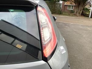 Gebruikte Achterlicht rechts Fiat Punto Evo (199) 1.4 Prijs € 50,00 Margeregeling aangeboden door Gebr Opdam B.V.