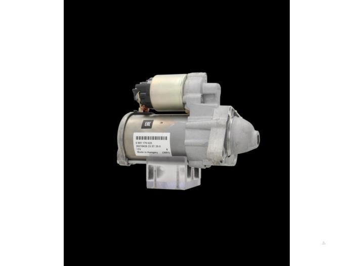 Startmotor van een Mercedes Citan 2014