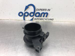 Gebruikte Luchtmassameter Volvo V40 (MV) 1.6 D2 Prijs € 45,00 Margeregeling aangeboden door Gebr Opdam B.V.