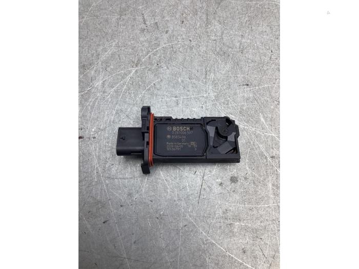 Gebruikte Luchthoeveelheidsmeter BMW X1 (F48) sDrive 20i 2.0 16V Twin Power Turbo Prijs € 60,00 Margeregeling aangeboden door Gebr Opdam B.V.