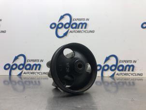 Gebruikte Servopomp Chevrolet Cruze (300) 1.8 16V VVT Prijs € 68,00 Margeregeling aangeboden door Gebr Opdam B.V.