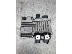 Gebruikte Start/Stop computer Citroen C3 Aircross I (2C/2R) 1.2 e-THP PureTech 110 Prijs € 75,00 Margeregeling aangeboden door Gebr Opdam B.V.