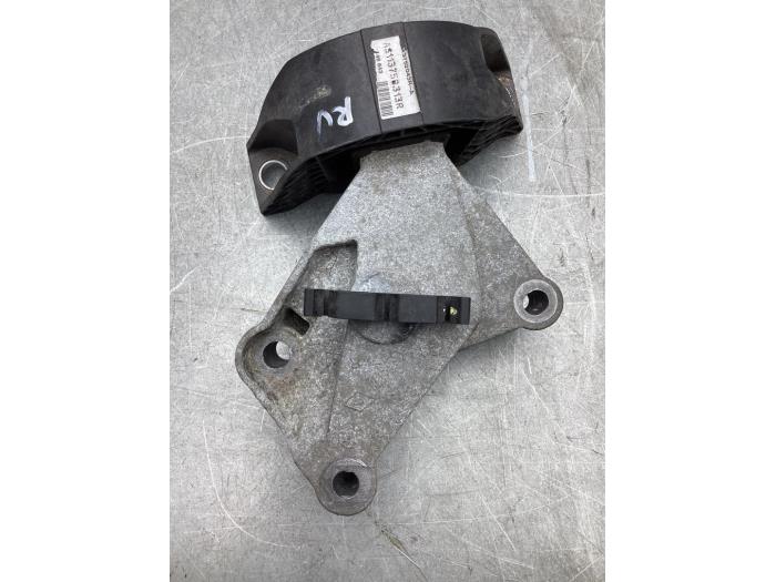 Gebruikte Motorrubber Dacia Sandero II 0.9 TCE 12V Prijs € 30,00 Margeregeling aangeboden door Gebr Opdam B.V.