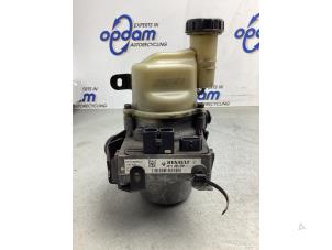 Gebruikte Stuurpomp Dacia Sandero II 0.9 TCE 12V Prijs € 158,00 Margeregeling aangeboden door Gebr Opdam B.V.