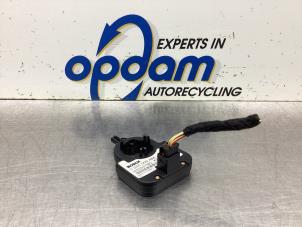 Gebruikte Stuurhoek sensor Citroen C4 Coupé (LA) 1.4 16V Prijs € 35,00 Margeregeling aangeboden door Gebr Opdam B.V.