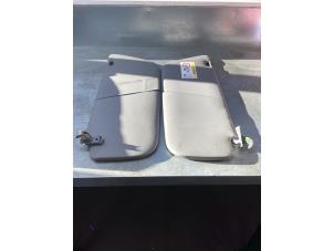 Gebruikte Zonneklep set Mercedes Sprinter Prijs € 90,75 Inclusief btw aangeboden door Gebr Opdam B.V.