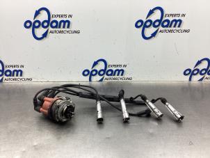 Gebruikte Ontsteking (compleet) Volkswagen Golf III (1H1) 1.6 i Prijs € 45,00 Margeregeling aangeboden door Gebr Opdam B.V.