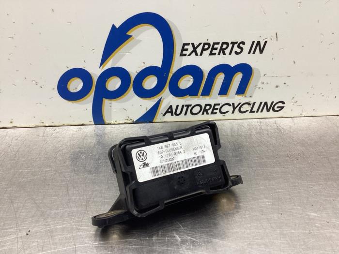 Gebruikte Esp Duo Sensor Volkswagen Touran (1T1/T2) 1.9 TDI 105 Euro 3 Prijs € 45,00 Margeregeling aangeboden door Gebr Opdam B.V.