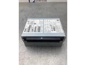 Gebruikte Regelunit Multi Media Volvo V40 (MV) 2.0 D4 16V Prijs € 200,00 Margeregeling aangeboden door Gebr Opdam B.V.