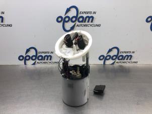 Gebruikte Benzinepomp BMW 3 serie (E90) 318i 16V Prijs € 68,00 Margeregeling aangeboden door Gebr Opdam B.V.