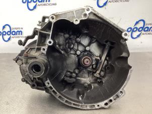 Gebruikte Versnellingsbak Peugeot 206+ (2L/M) 1.4 XS Prijs € 228,00 Margeregeling aangeboden door Gebr Opdam B.V.