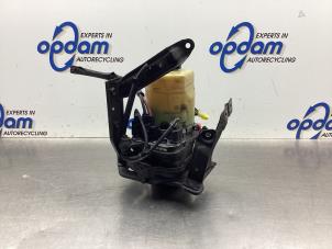 Gebruikte Servopomp Ford Focus C-Max 1.8 16V Prijs € 158,00 Margeregeling aangeboden door Gebr Opdam B.V.