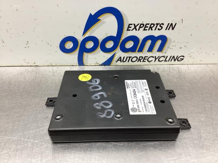 Gebruikte Telefoon Module Volkswagen Golf V (1K1) 1.4 GT 16V Prijs € 68,00 Margeregeling aangeboden door Gebr Opdam B.V.
