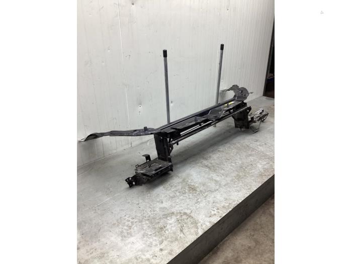 Frontpaneel van een Land Rover Discovery Sport (LC) 2.0 Si4 16V 2018