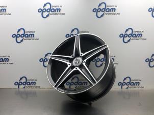 Gebruikte Velg Mercedes C (W205) C-200 1.6 CDI BlueTEC, C-200 d 16V Prijs € 150,00 Margeregeling aangeboden door Gebr Opdam B.V.