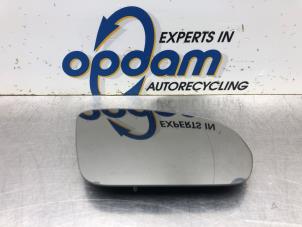 Gebruikte Spiegelglas rechts Mercedes C (W205) C-200 1.6 CDI BlueTEC, C-200 d 16V Prijs € 50,00 Margeregeling aangeboden door Gebr Opdam B.V.